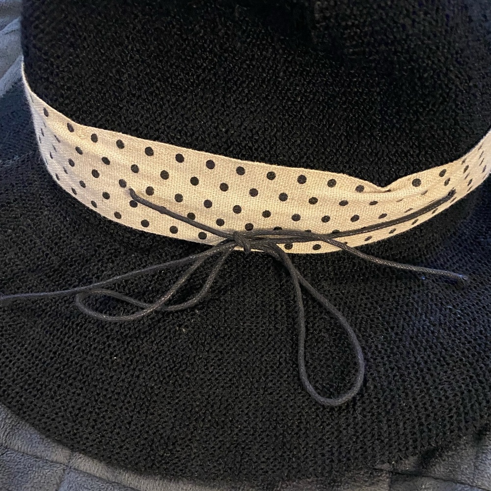 Black WYETH Hat
